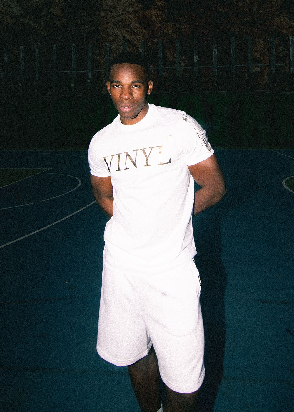 Vinyl βερμουδα με τύπωμα λευκη cotton regular fit - golden aura shorts - limited edition