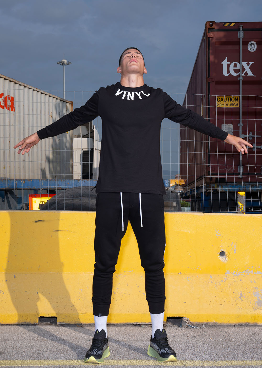 Vinyl μπλουζα μαυρη με τυπωμα cotton regular fit ανδρικη