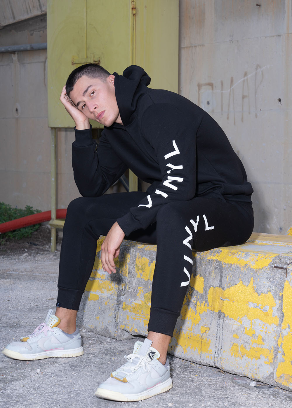 Vinyl φουτερ μαυρο με τυπωμα cotton regular fit ανδρικο