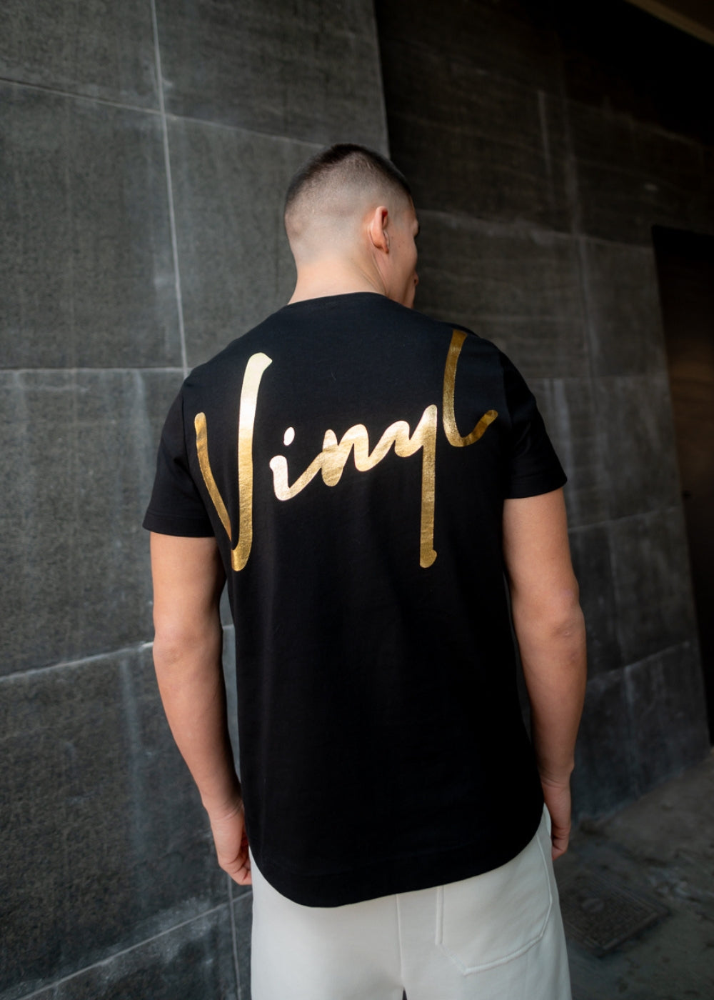 Vinyl μπλουζα με τυπωμα μαυρη cotton regular fit ανδρικη