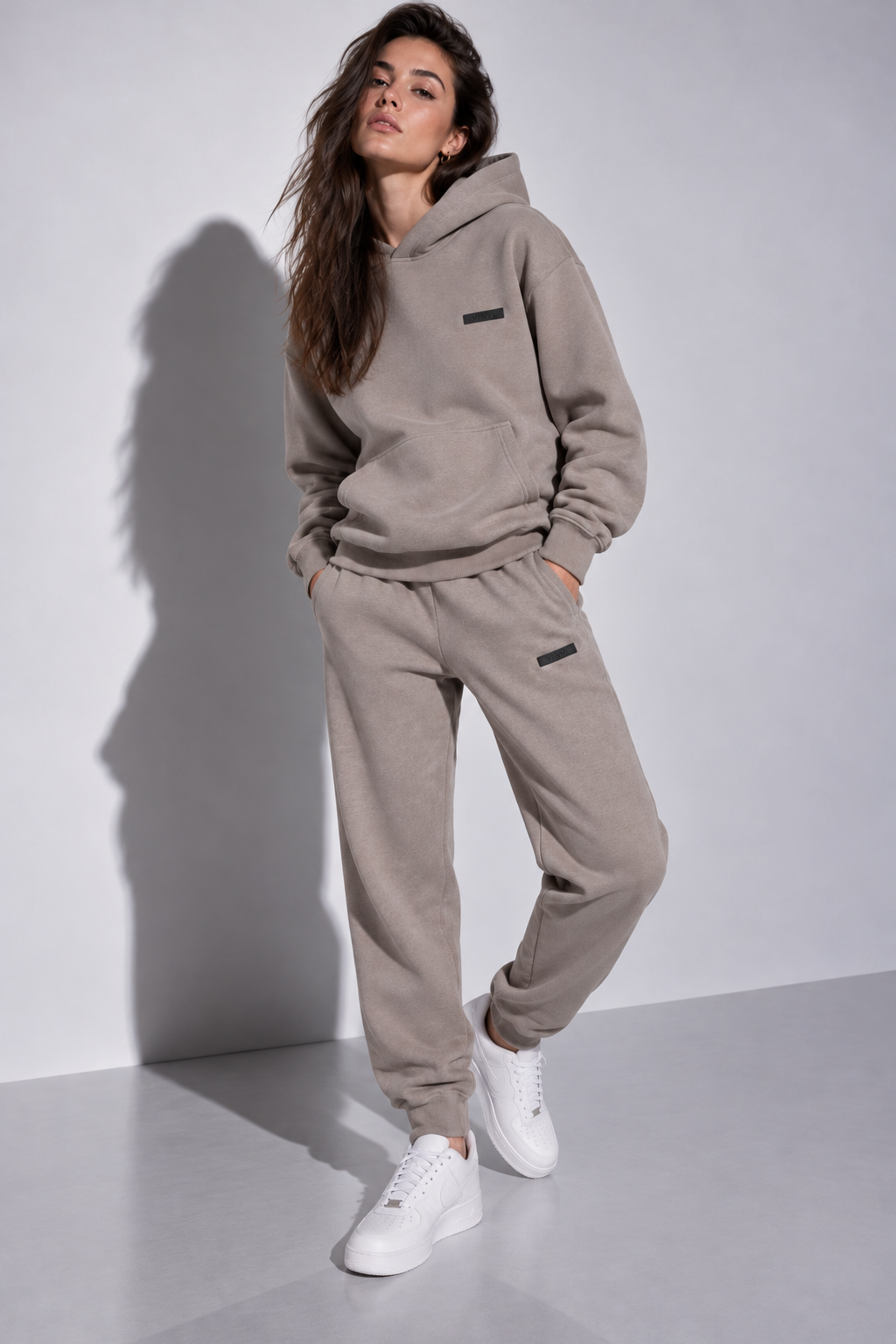 Modern basic hoodie stone grey woman