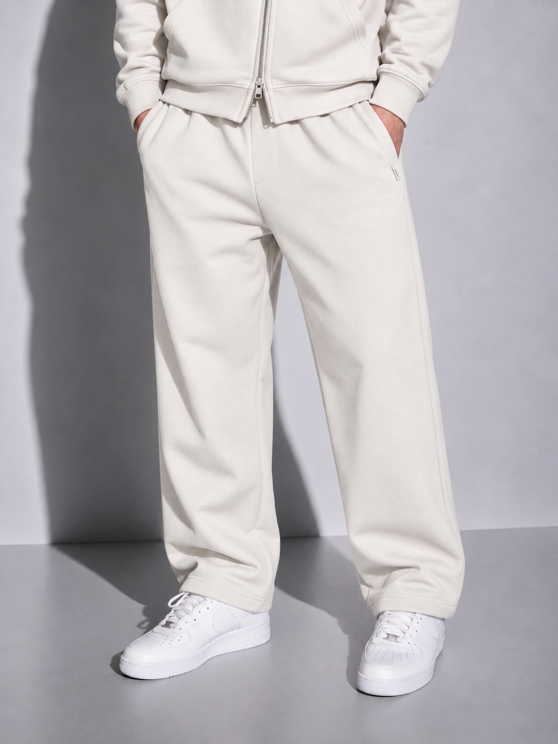 Urban sweatpants white