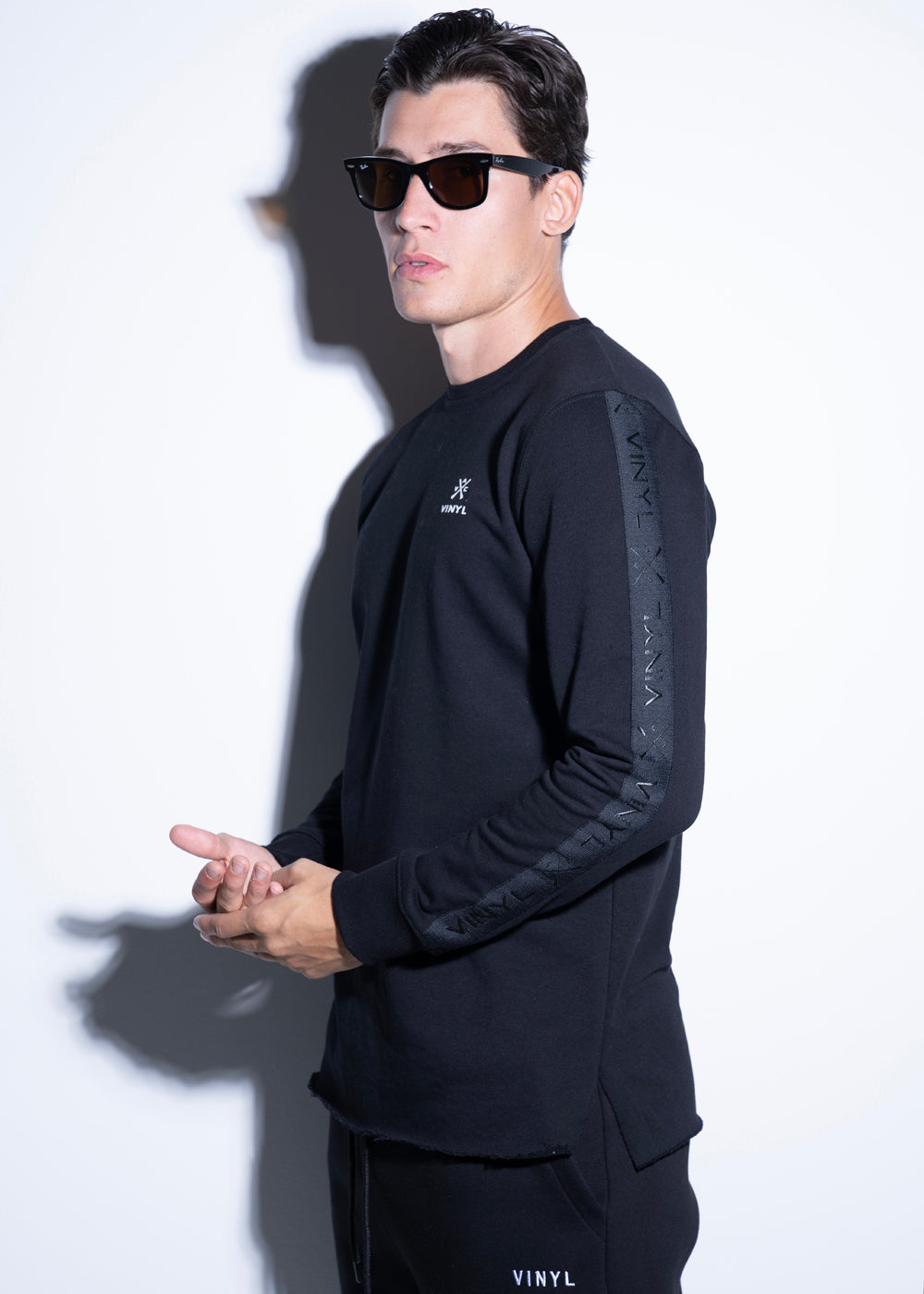 Vinyl μπλουζα μαυρη με τρεσα cotton χωρις χνουδι regular fit - black taped tee