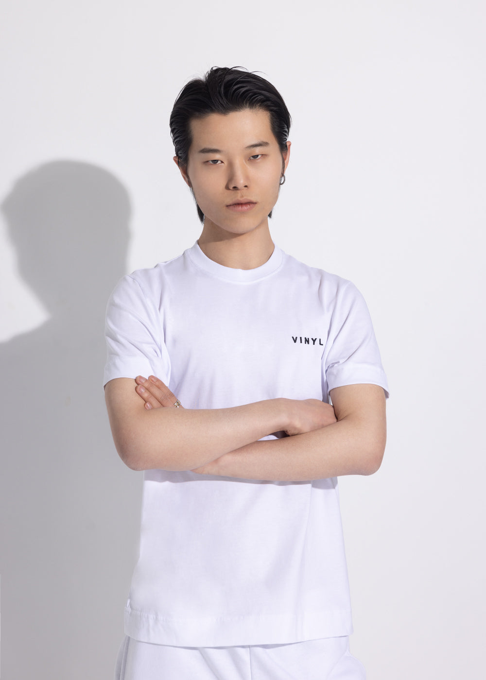 Vinyl μπλουζα με κέντημα λευκη cotton regular fit - needlecraft logo tee