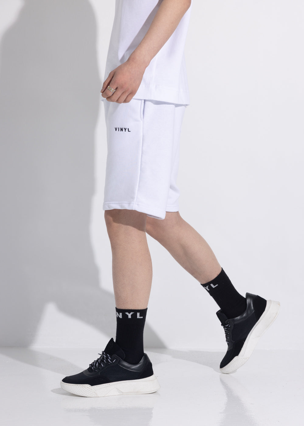 Vinyl βερμουδα με κεντημα λευκη cotton regular fit - needlecraft logo shorts