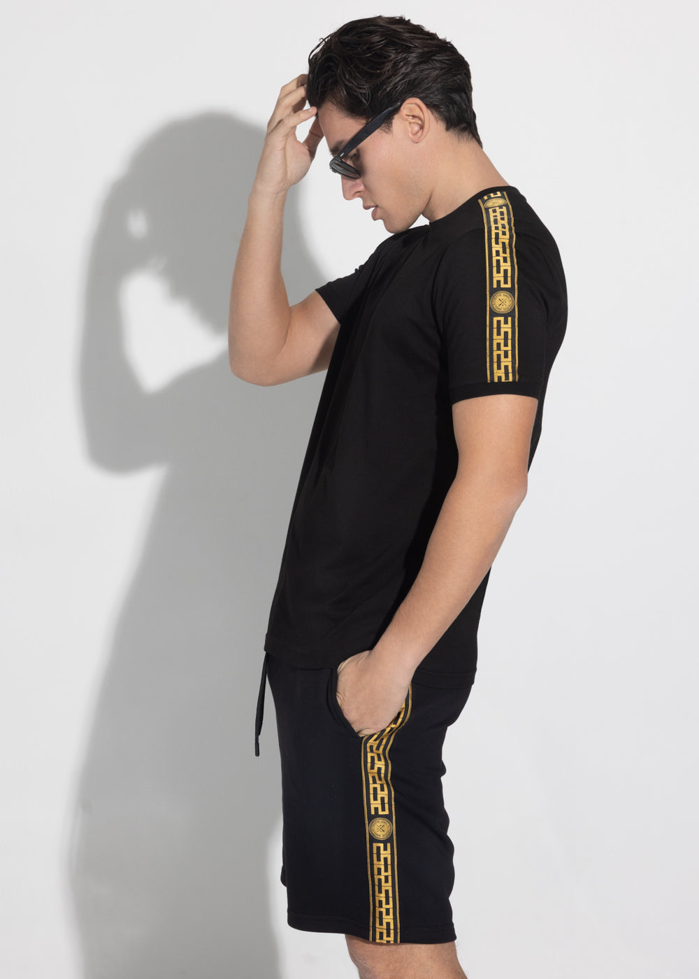 Vinyl βερμουδα με τρεσα μαυρη cotton regular fit - gold taped shorts