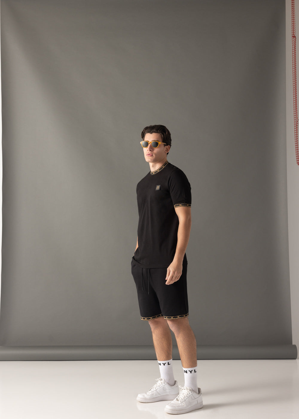 Vinyl βερμουδα με λαστιχο μαυρη cotton regular fit - linear ends shorts