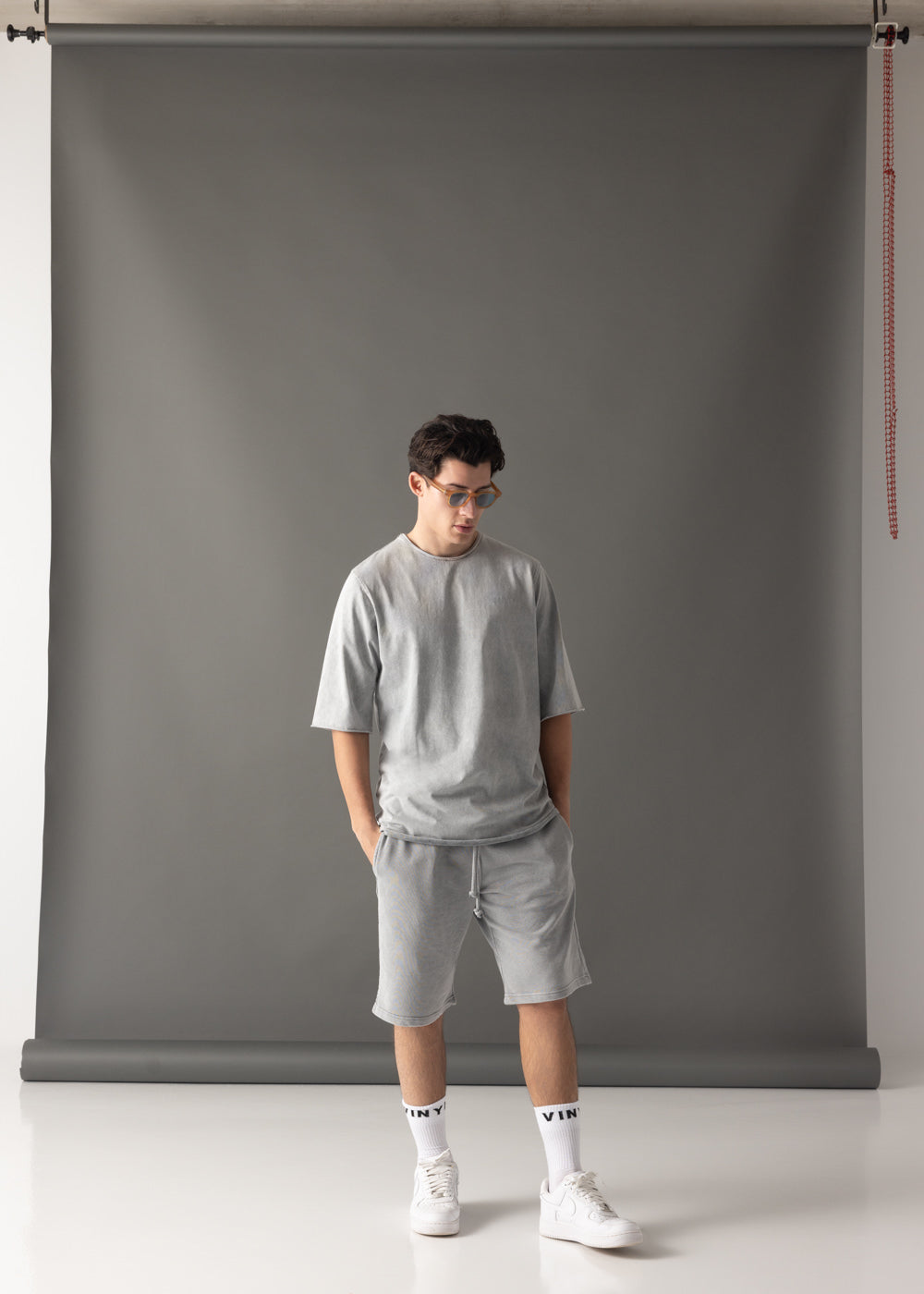 Vinyl βερμουδα με κεντημα γκρι cotton regular fit - premium washed shorts