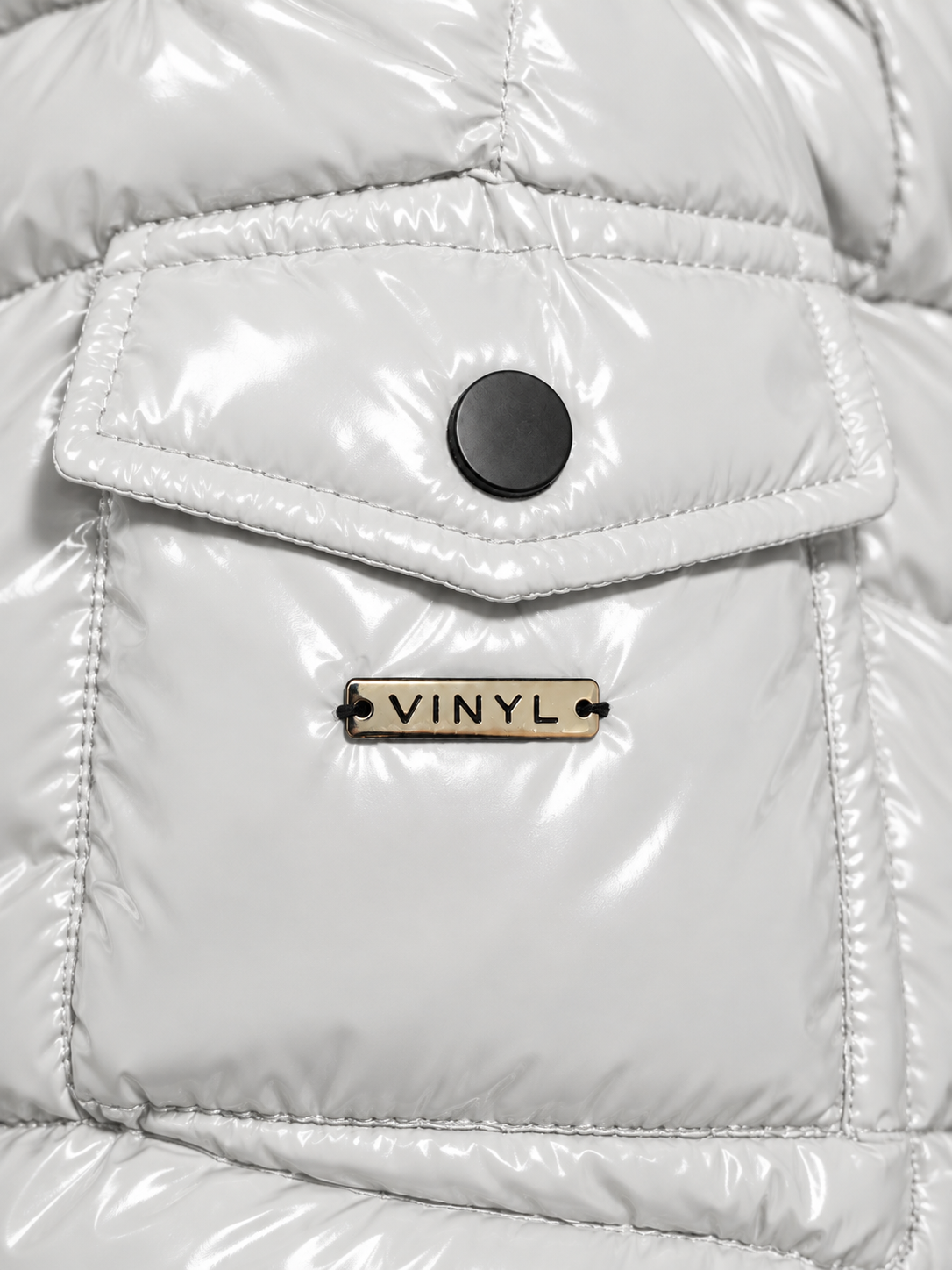 Glossy puffer jacket white