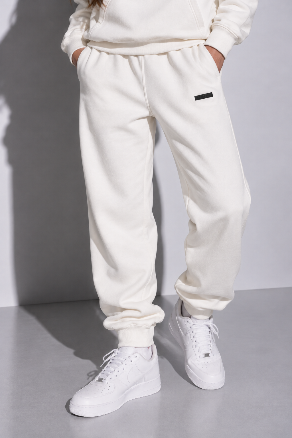 Modern basic sweatpants white woman