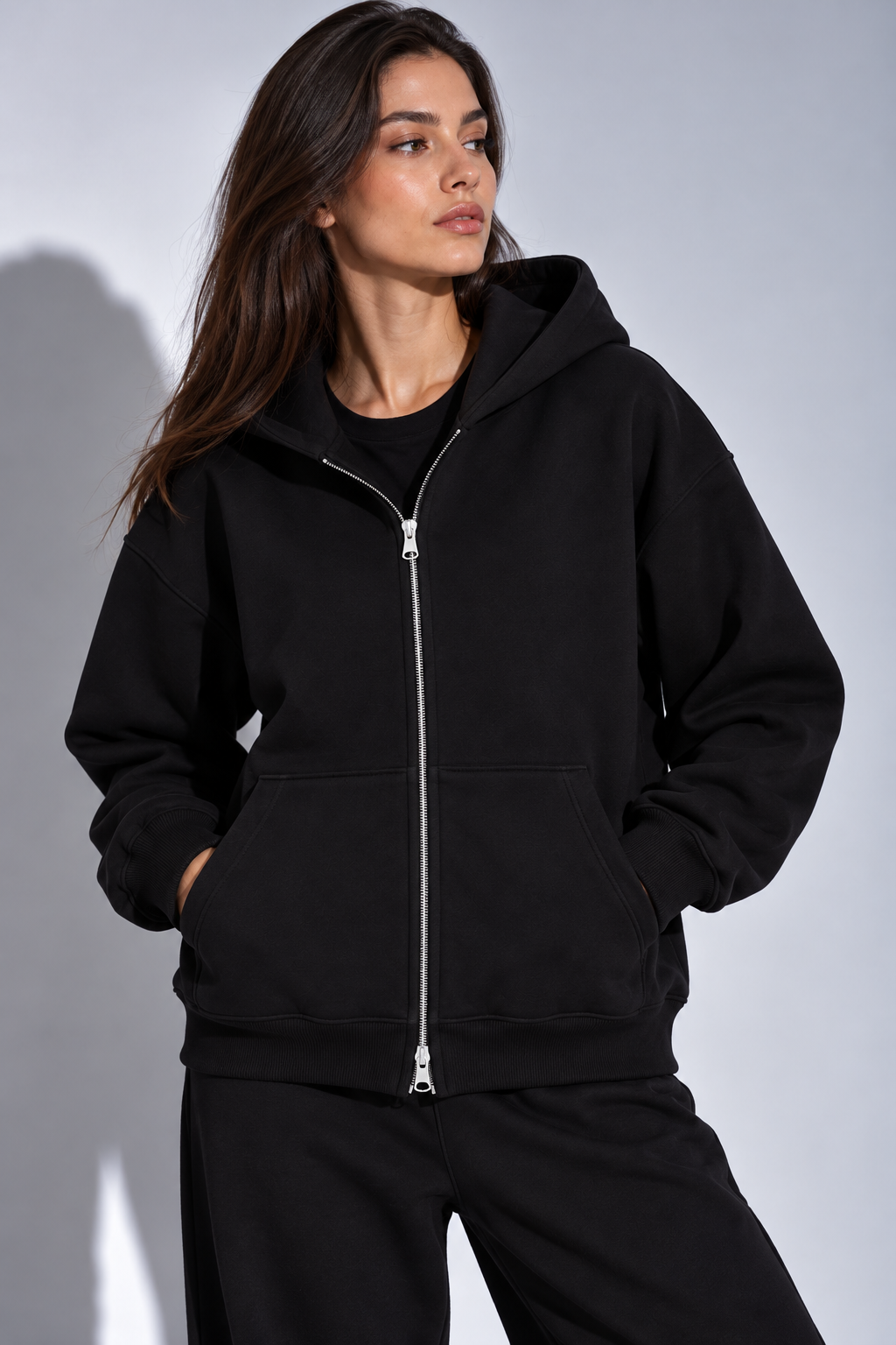 Urban zipped hoodie black woman