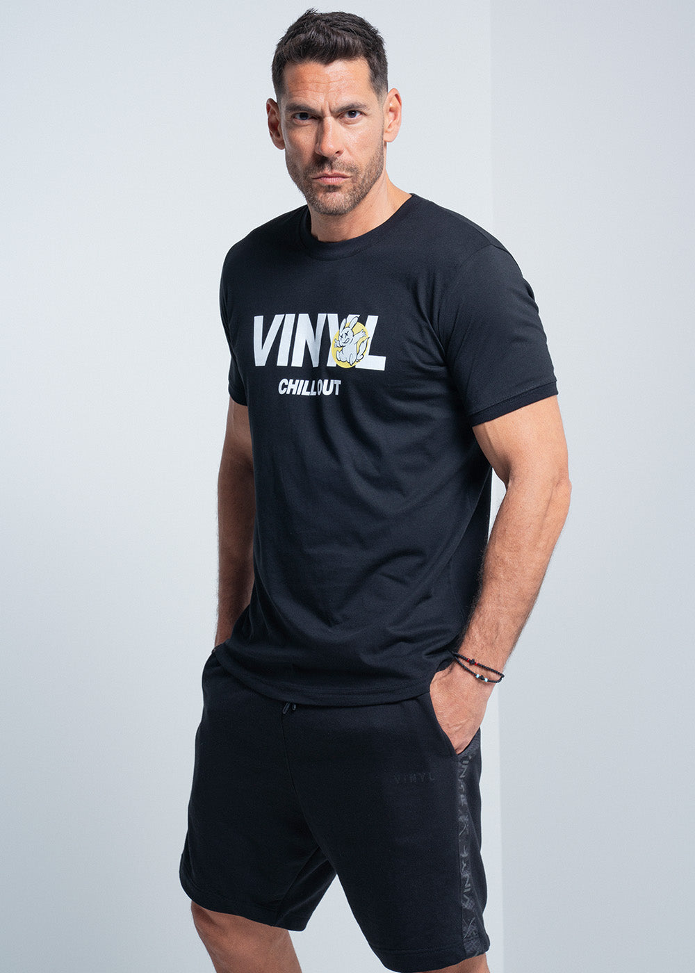 VINYL ΜΠΛΟΥΖΑ ΜΕ ΤΥΠΩΜΑ ΜΑΥΡΗ COTTON REGULAR FIT ΑΝΔΡΙΚΗ