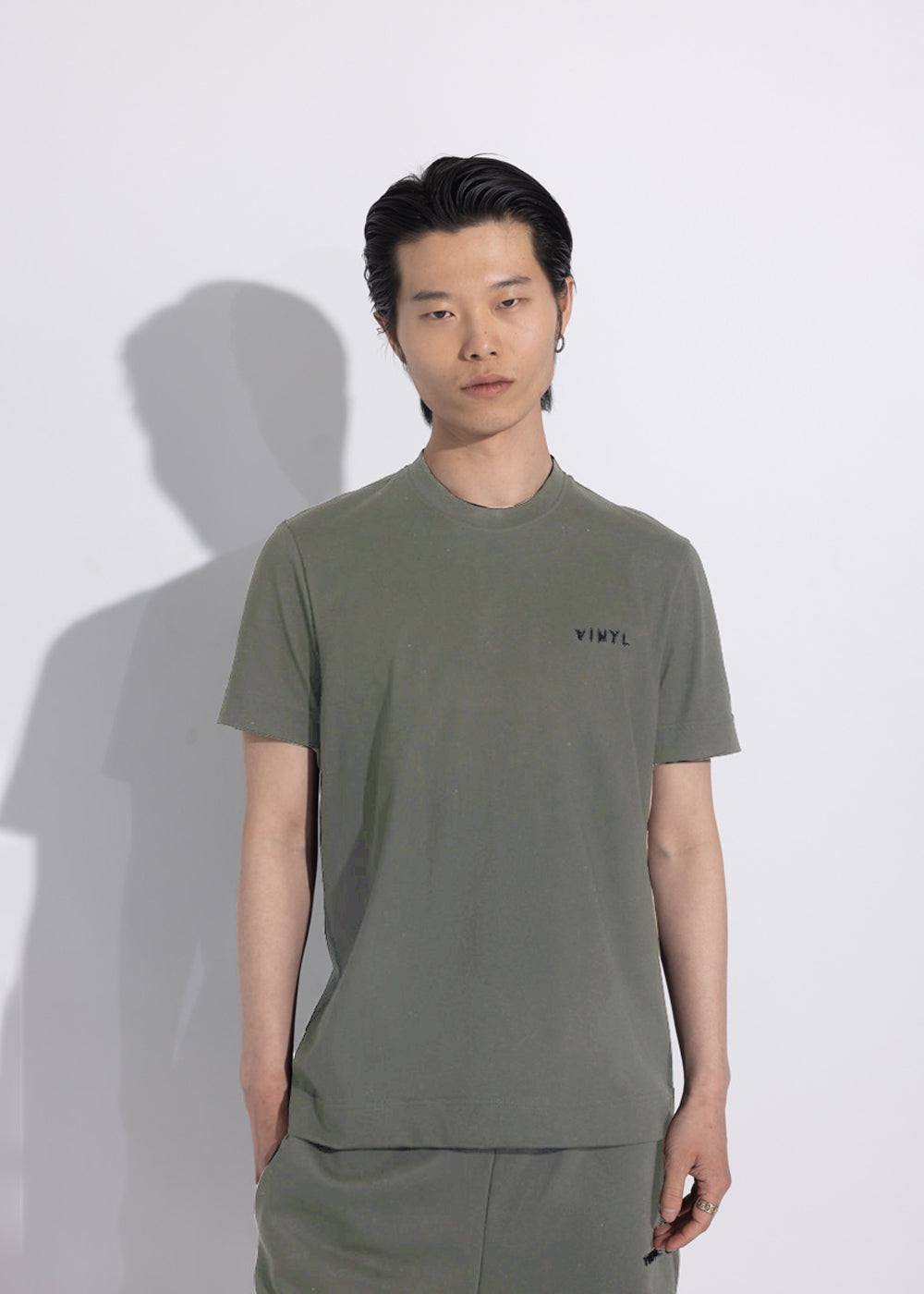 Vinyl μπλουζα με κέντημα χακι cotton regular fit - needlecraft logo tee