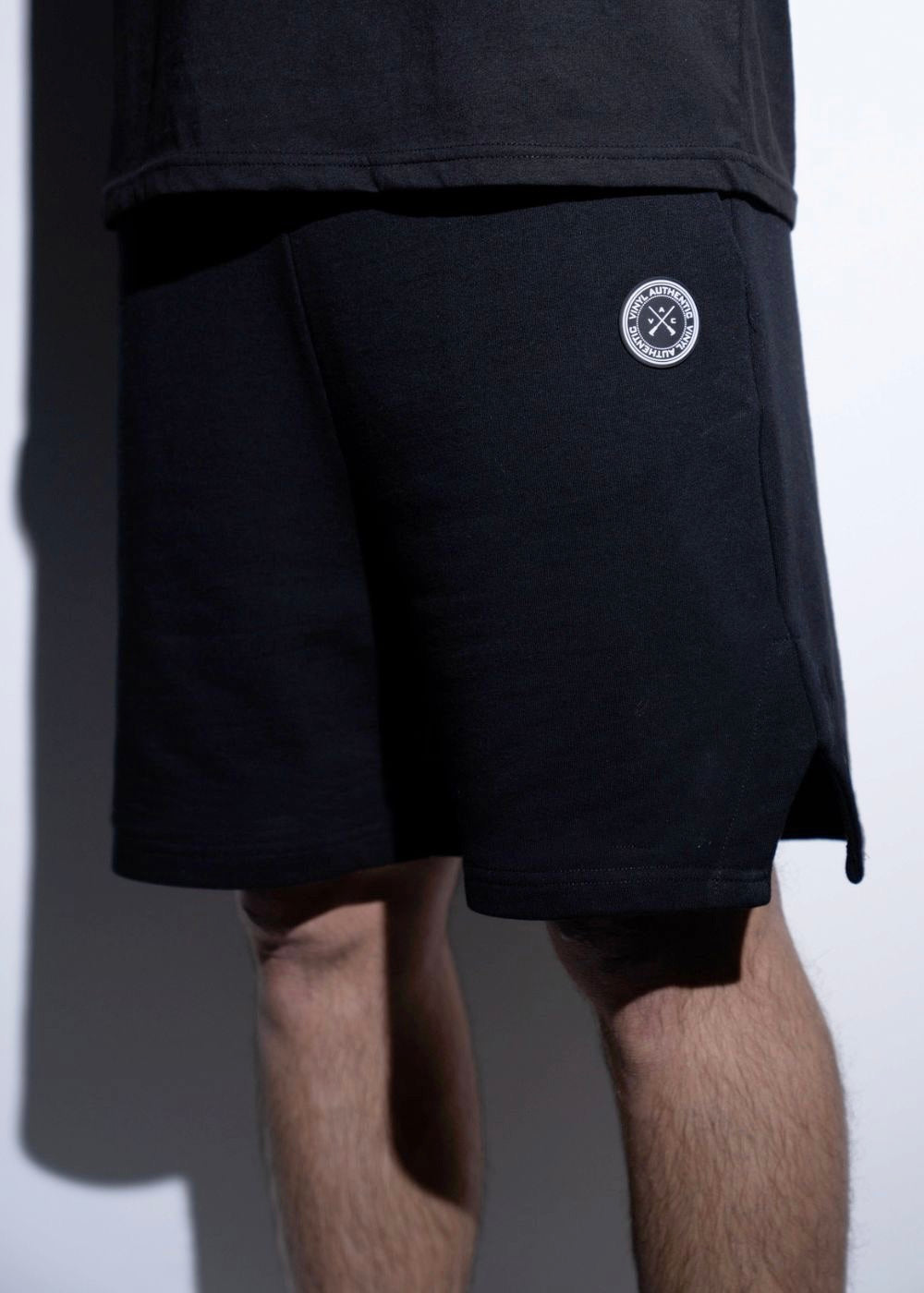 Vinyl βερμουδα με v μαυρη cotton regular fit - monocuts shorts