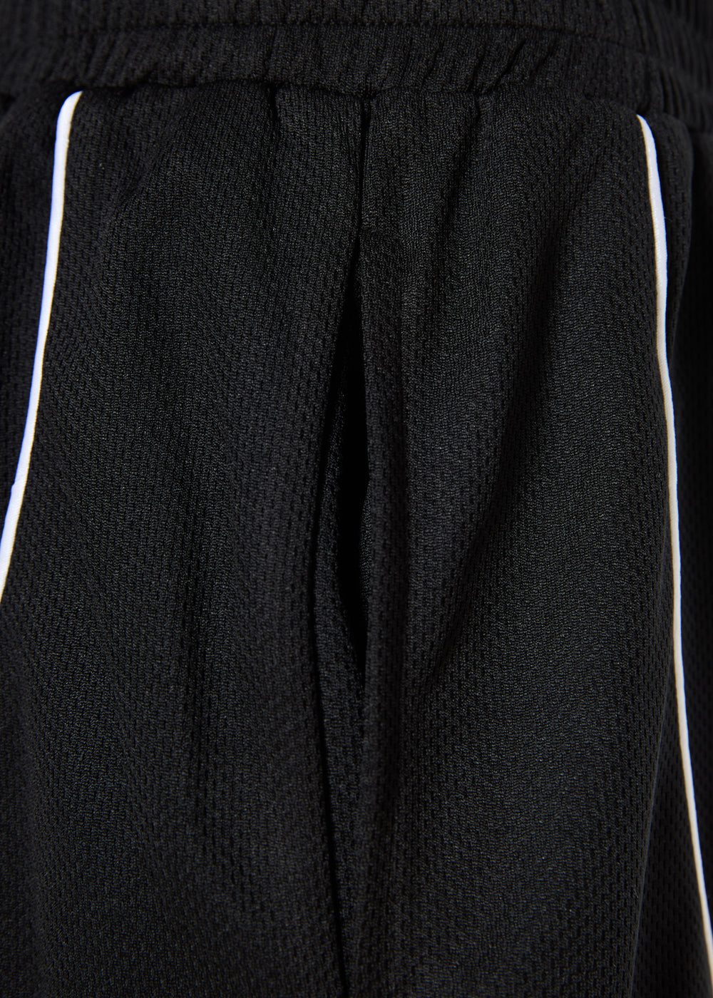 Boost line shorts black - relaxed fit