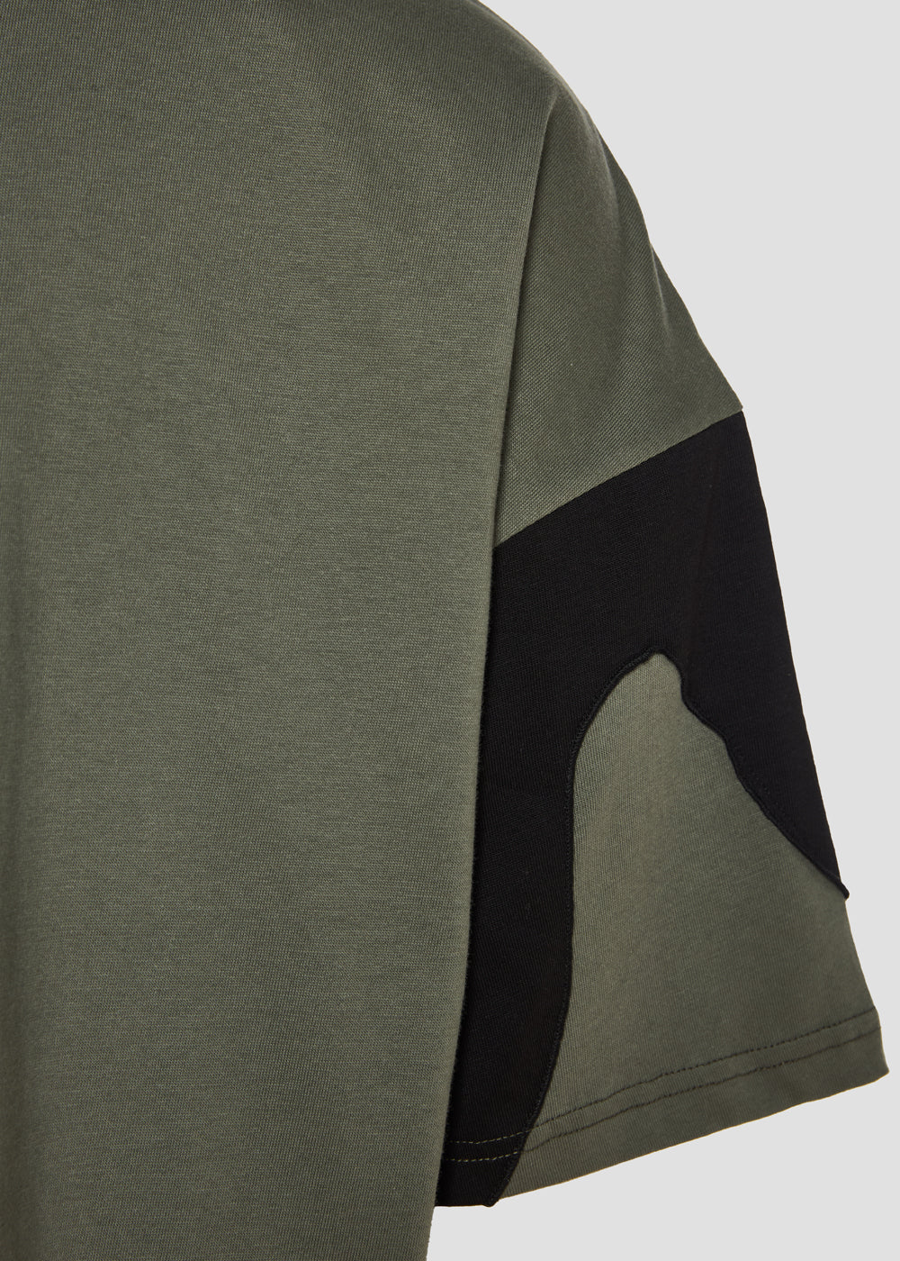 Momentum drift t-shirt khaki/black- oversized fit