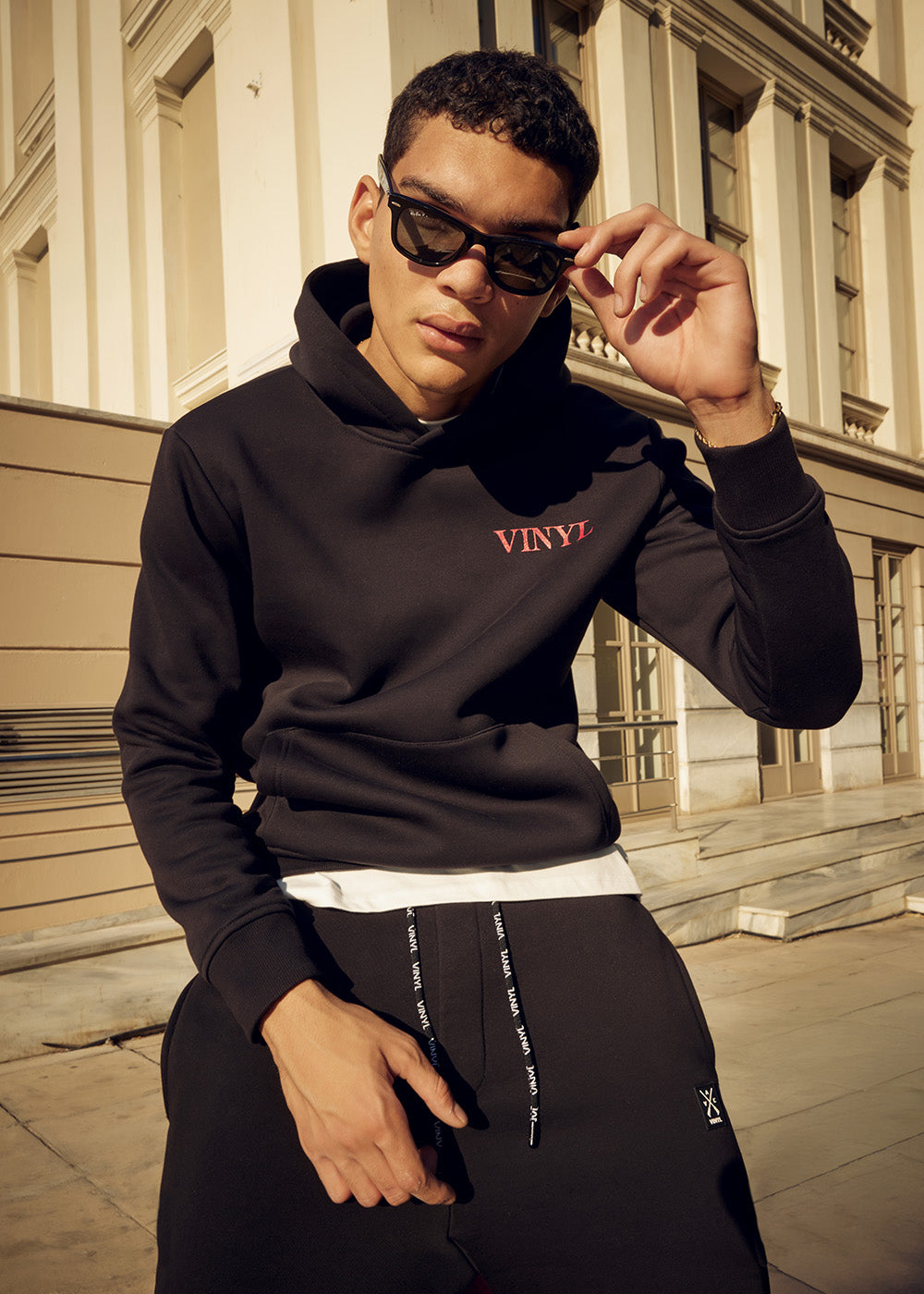 Vinyl φουτερ μαυρο με τυπωμα  cotton regular fit - street beast hoodie