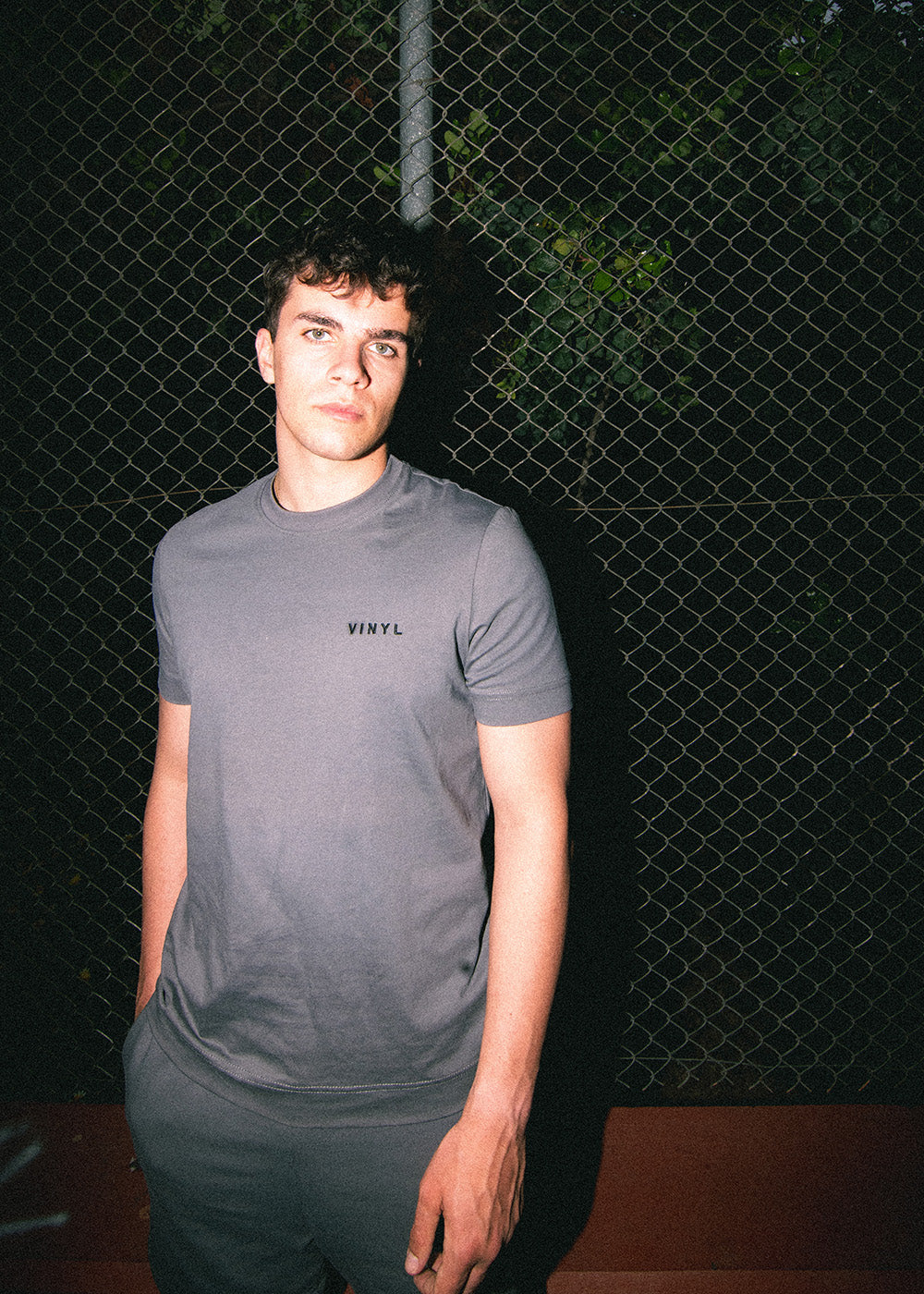 Vinyl μπλουζα με κέντημα γκρι cotton regular fit - needlecraft logo tee