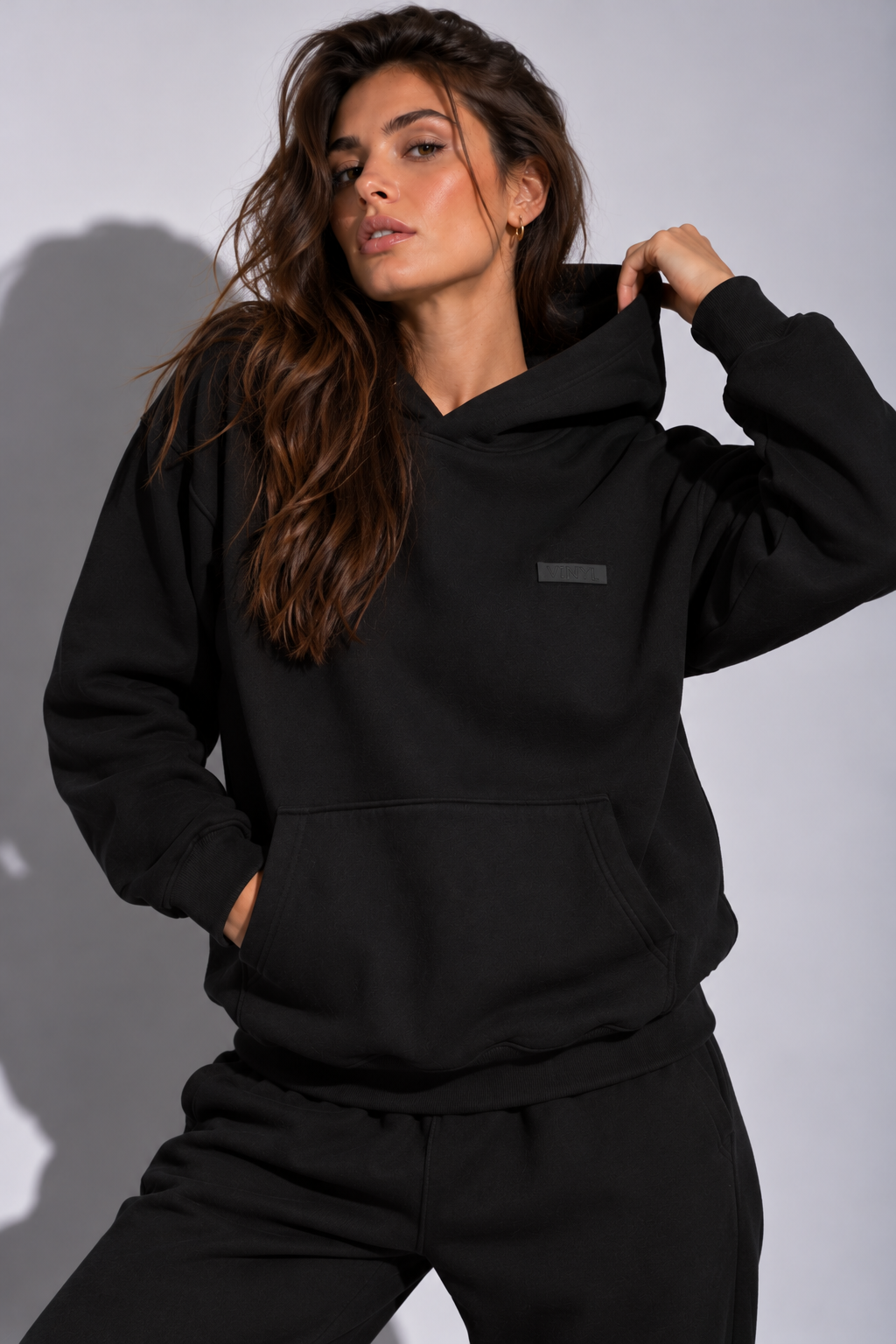 Modern basic hoodie black woman