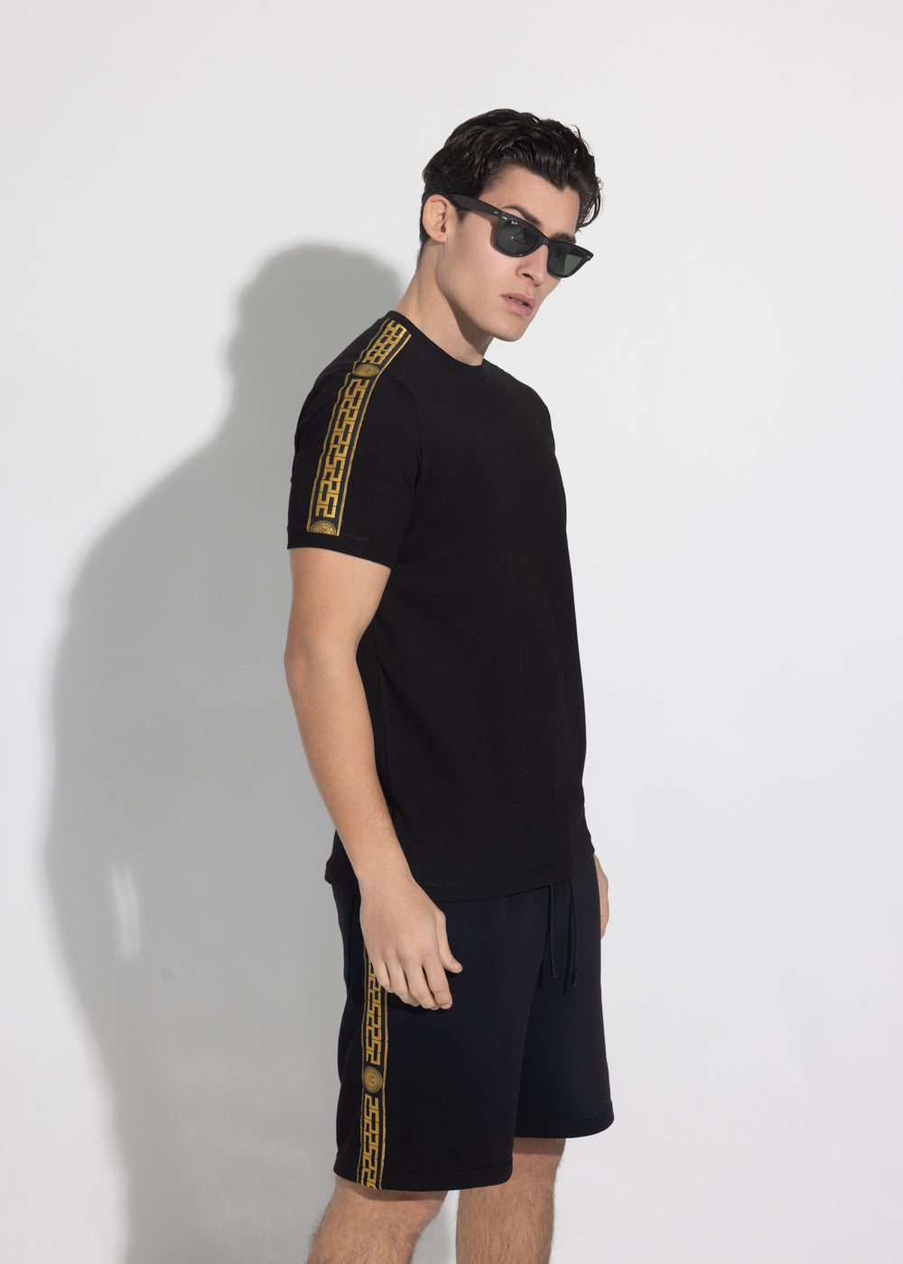 Vinyl μπλουζα με τρεσα μαυρη cotton regular fit - gold taped t-shirt