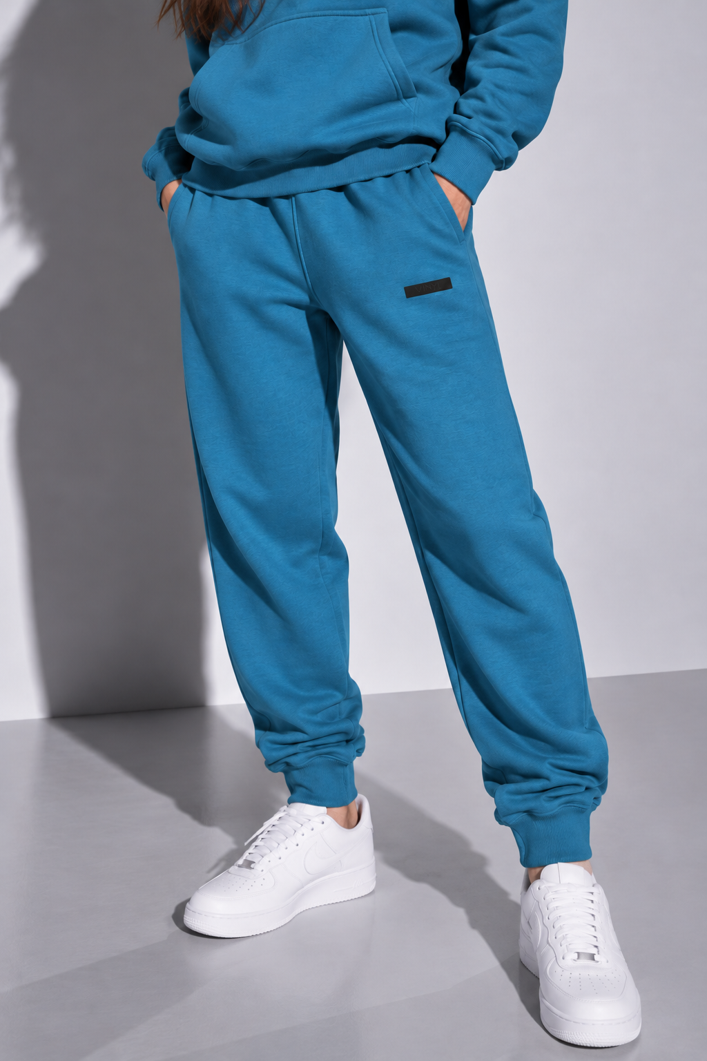 Modern basic sweatpants ocean blue woman