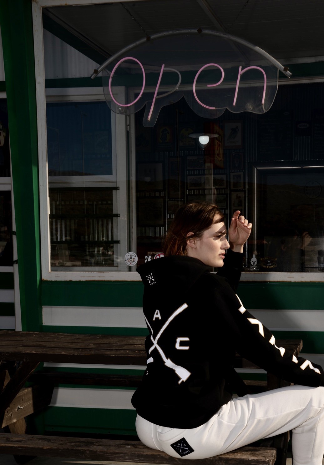 VINYL Ζακετα μαυρη - Gold back logo hoodie with full zip